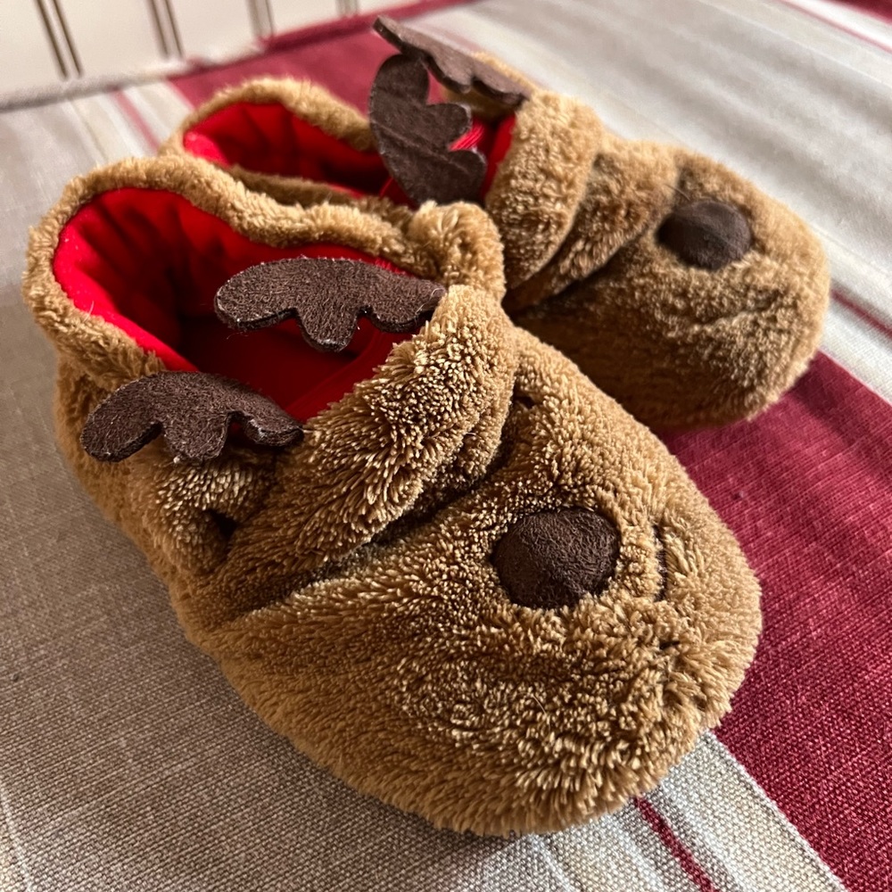 Raindeer booties slippers 12-24 M